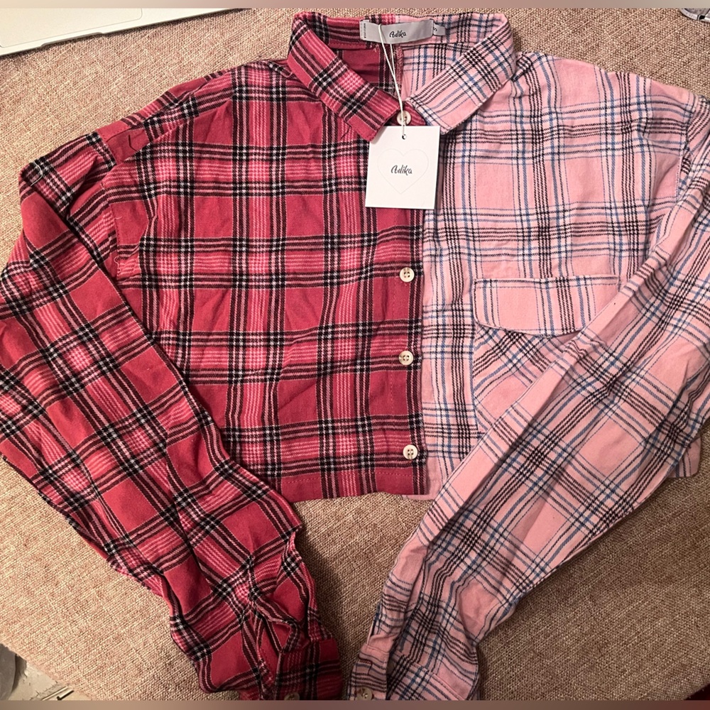 Ladies size, small mid drift buttoned shirt